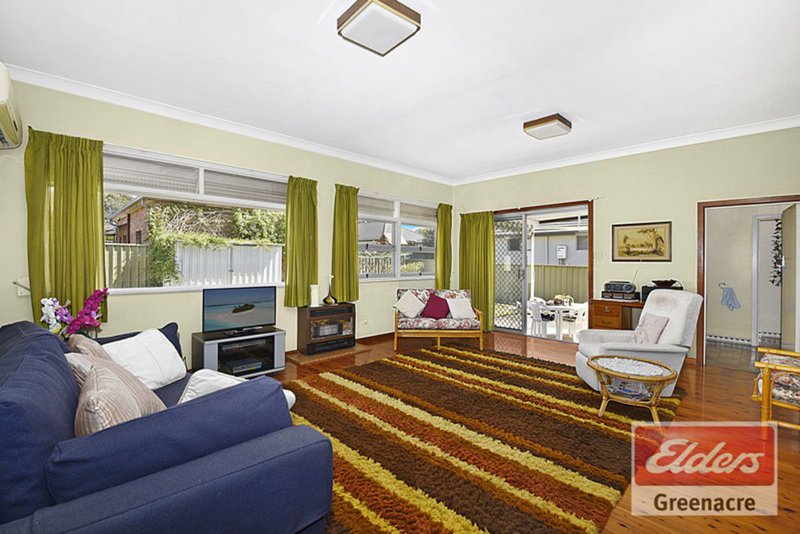 Photo - 5 Bunt Avenue, Greenacre NSW 2190 - Image 8