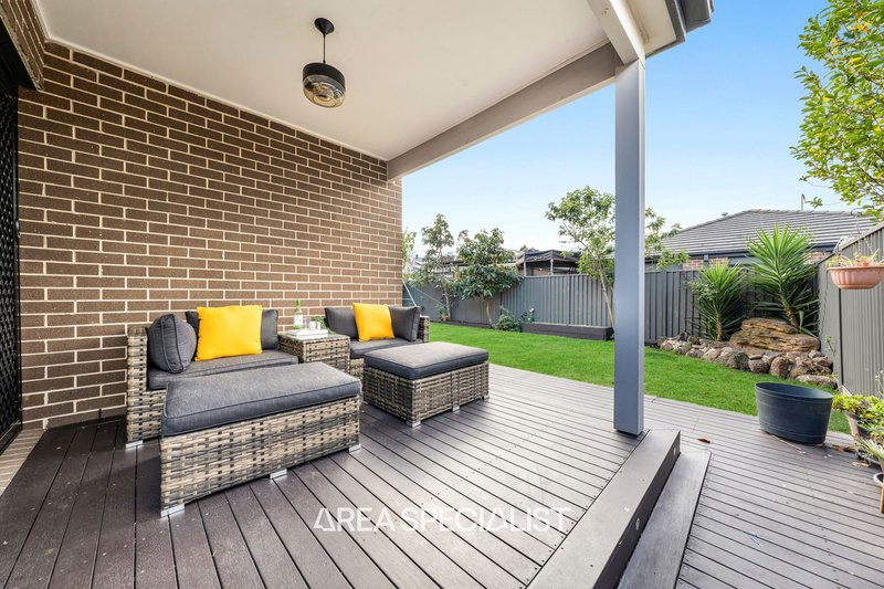 Photo - 5 Burchill Avenue, Cranbourne East VIC 3977 - Image 16