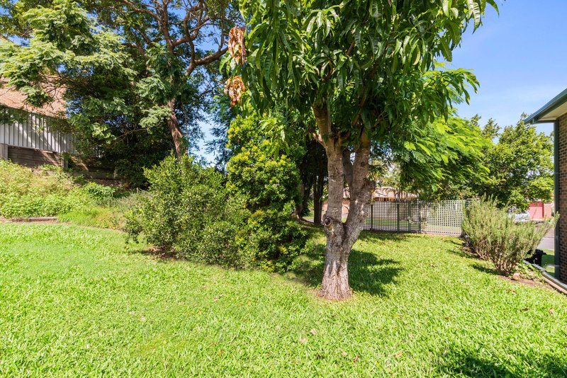 Photo - 5 Burdock Street, Elanora QLD 4221 - Image 10