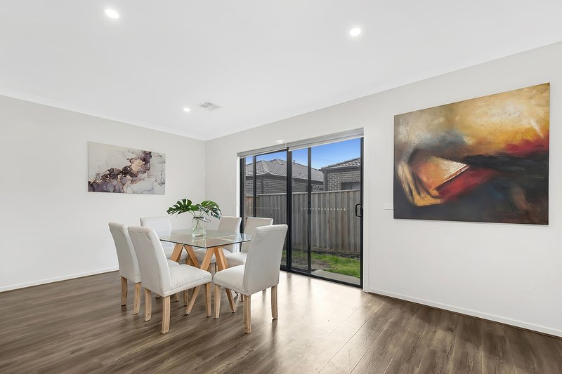 Photo - 5 Burgess Street, Mernda VIC 3754 - Image 7