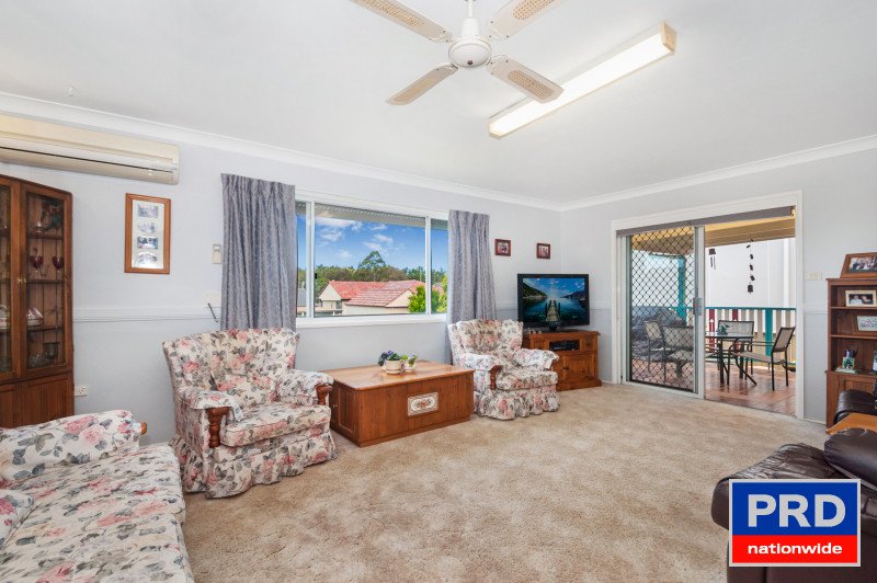 Photo - 5 Burke Road, Dapto NSW 2530 - Image 2