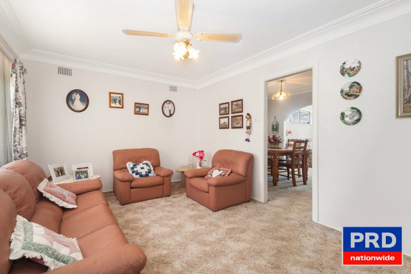 Photo - 5 Burke Road, Dapto NSW 2530 - Image 3