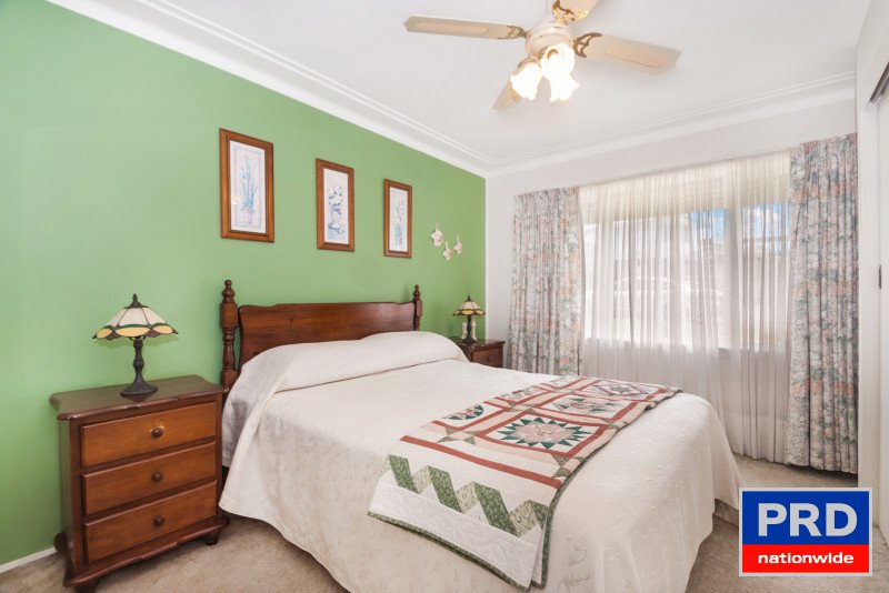 Photo - 5 Burke Road, Dapto NSW 2530 - Image 5