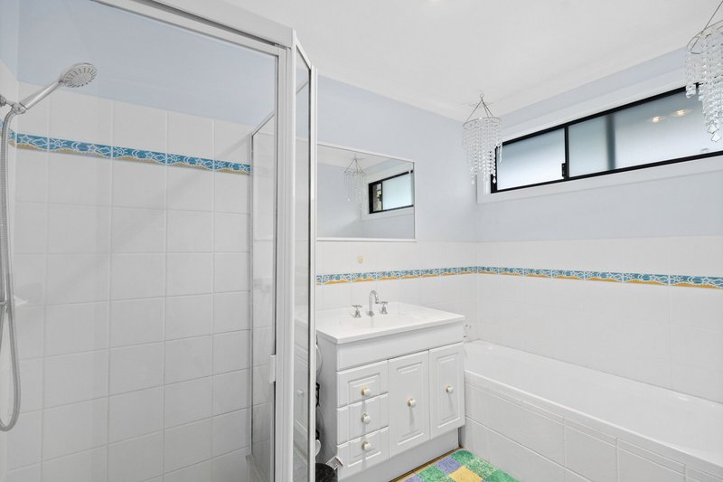 Photo - 5 Byora Close, Niagara Park NSW 2250 - Image 9