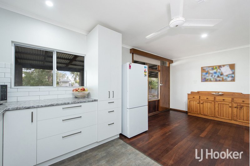 Photo - 5 Cabarita Way, North Yunderup WA 6208 - Image 3
