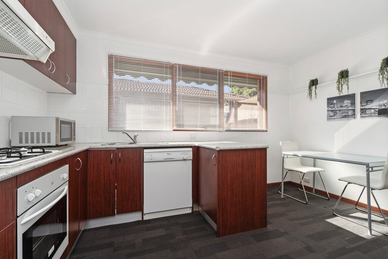 Photo - 5 Cadle Street, Dandenong VIC 3175 - Image 7