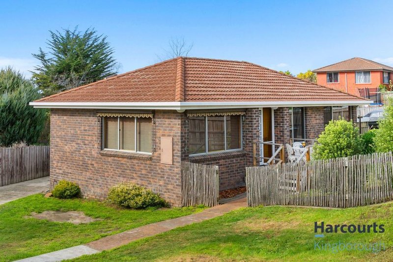 5 Calder Crescent, Blackmans Bay TAS 7052