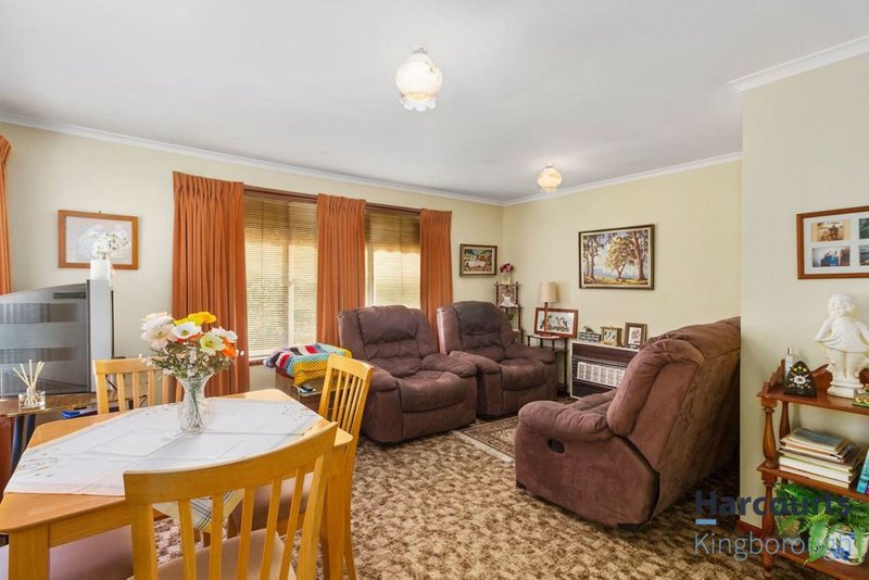 Photo - 5 Calder Crescent, Blackmans Bay TAS 7052 - Image 2