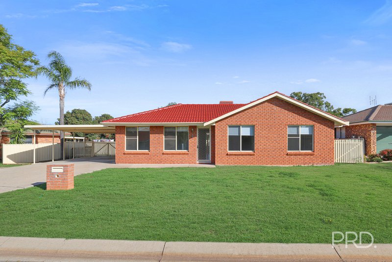 Photo - 5 Caley Close, Tamworth NSW 2340 - Image 2