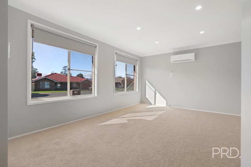 Photo - 5 Caley Close, Tamworth NSW 2340 - Image 4