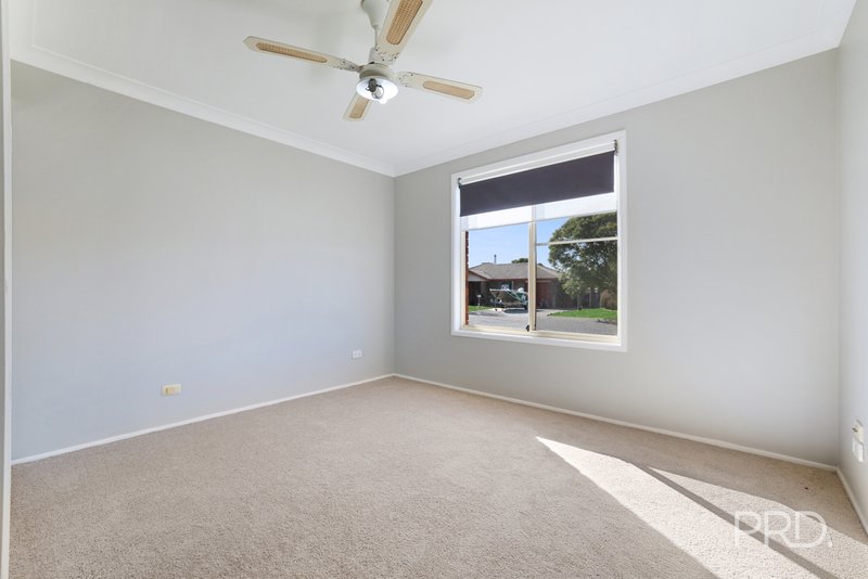 Photo - 5 Caley Close, Tamworth NSW 2340 - Image 10