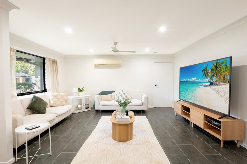 Photo - 5 Calliandra Court, Carrara QLD 4211 - Image 4