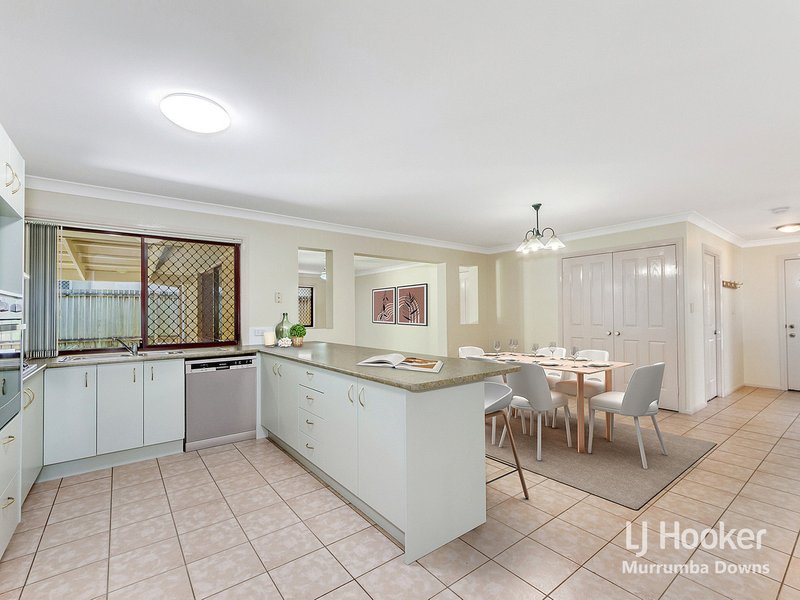 Photo - 5 Calvert Close, Murrumba Downs QLD 4503 - Image 4