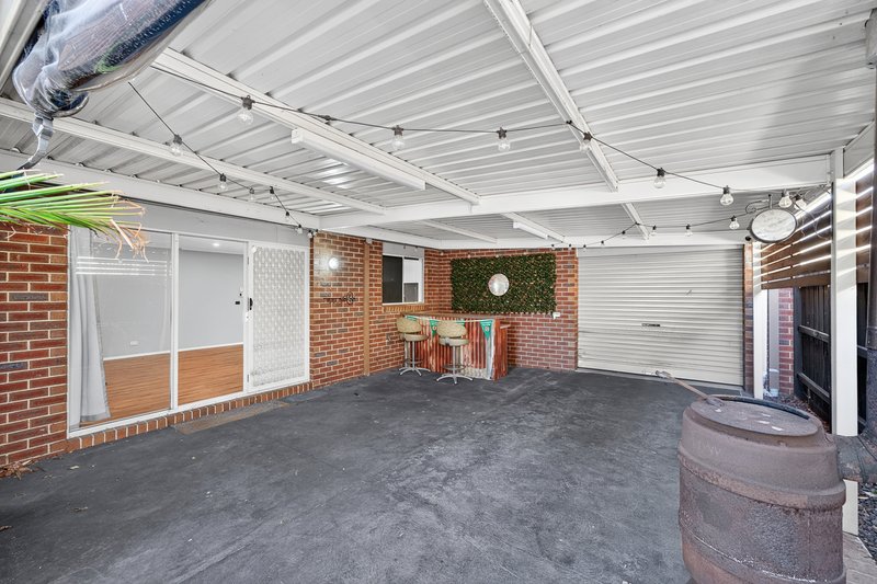 Photo - 5 Camelia Way, Pakenham VIC 3810 - Image 6