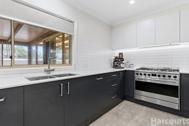 Photo - 5 Campbell Place, Aldavilla NSW 2440 - Image 4