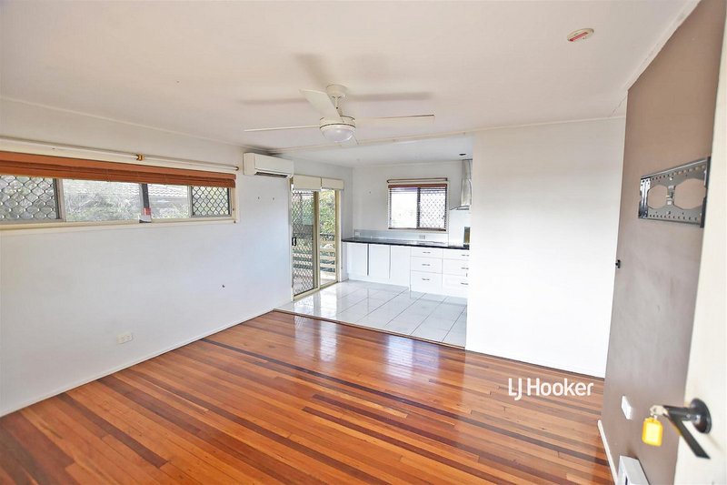 Photo - 5 Campbell Street, Kallangur QLD 4503 - Image 4