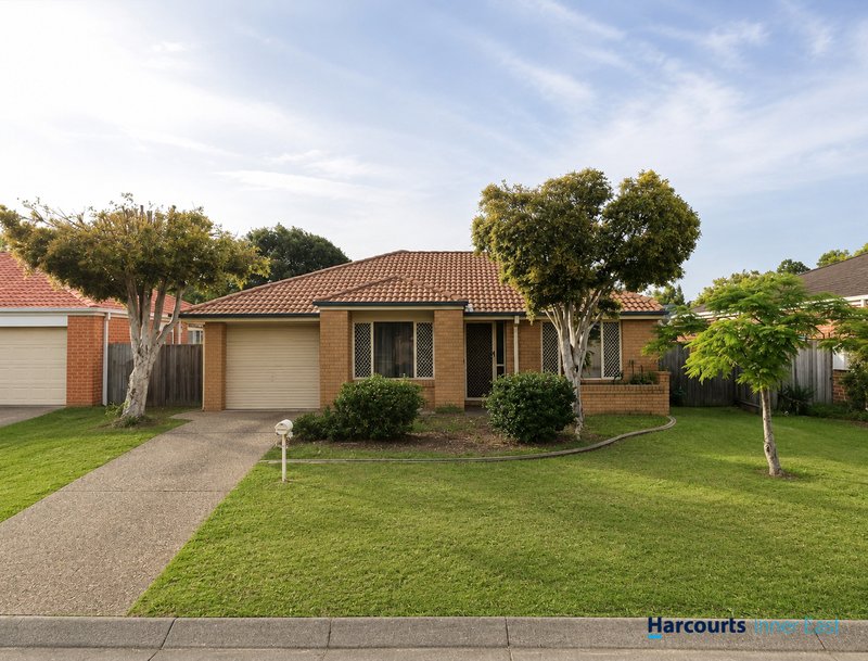 Photo - 5 Carabbean Close, Wynnum West QLD 4178 - Image 1