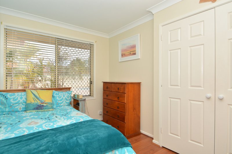 Photo - 5 Cardinal Close, Cameron Park NSW 2285 - Image 11