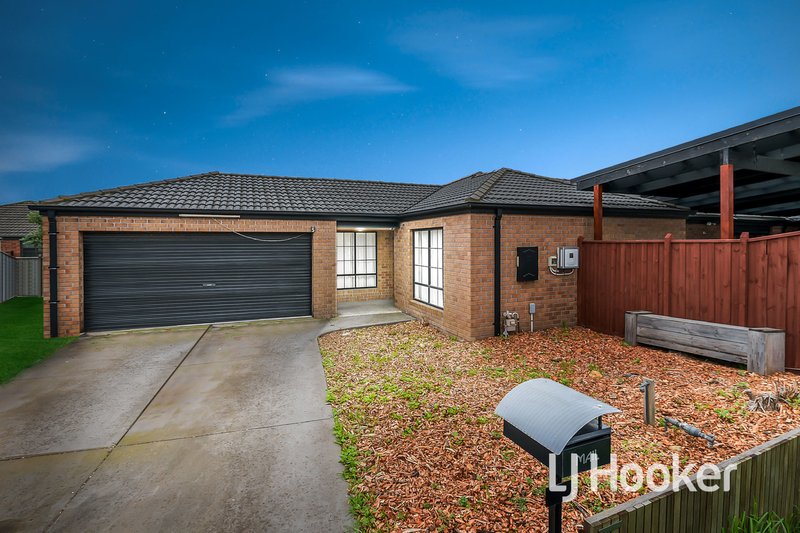 5 Carinya Court, Cranbourne North VIC 3977