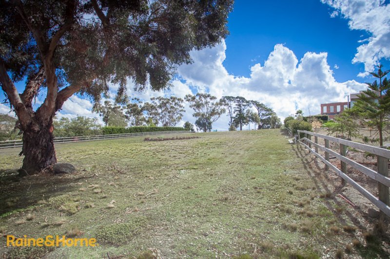 Photo - 5 Carla Views, Sunbury VIC 3429 - Image 9