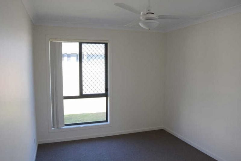 Photo - 5 Carlin Street, Glenvale QLD 4350 - Image 7