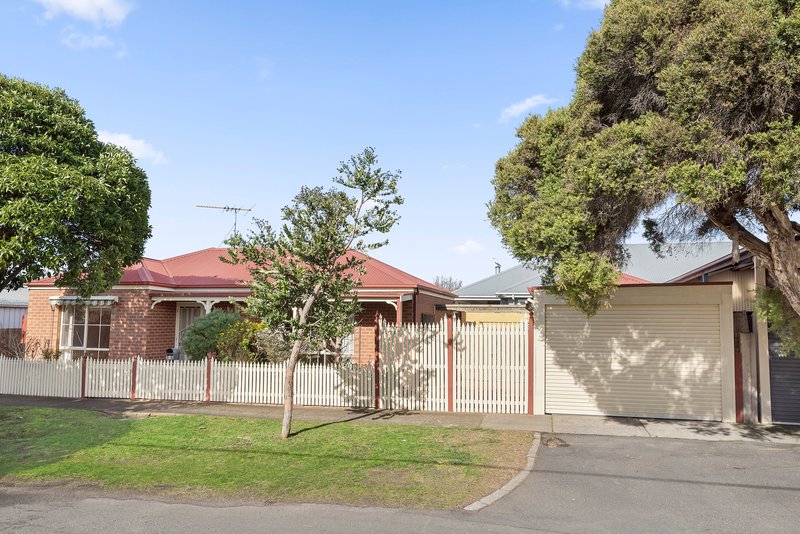 5 Carlisle Street, Belmont VIC 3216