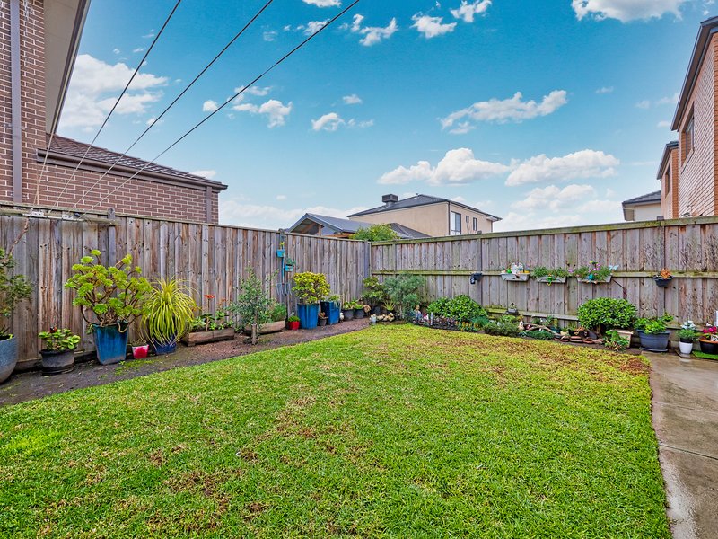 Photo - 5 Carmichael Avenue, Cranbourne West VIC 3977 - Image 17