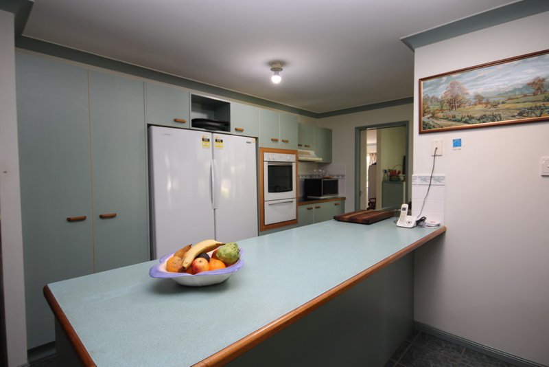 Photo - 5 Carnarvon Drive, Beerwah QLD 4519 - Image 8