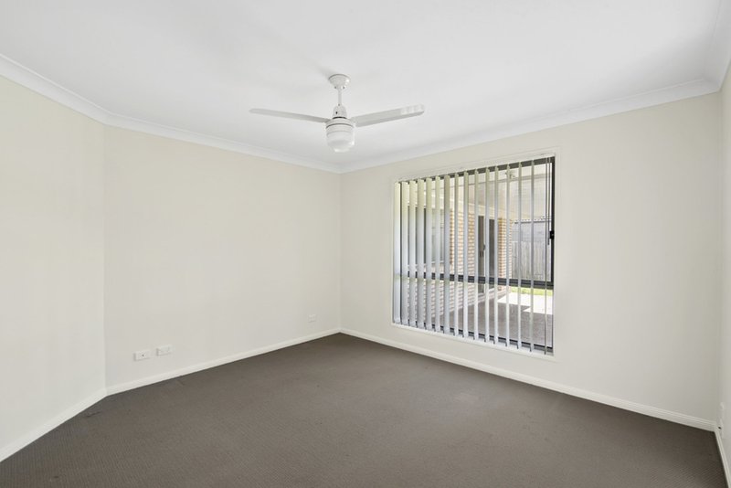 Photo - 5 Carob Court, Caboolture South QLD 4510 - Image 7