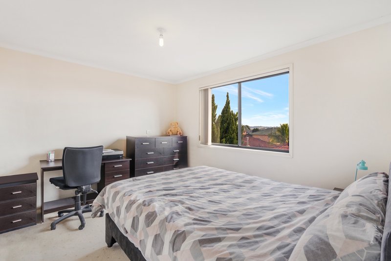 Photo - 5 Cartier Crescent, Green Valley NSW 2168 - Image 18