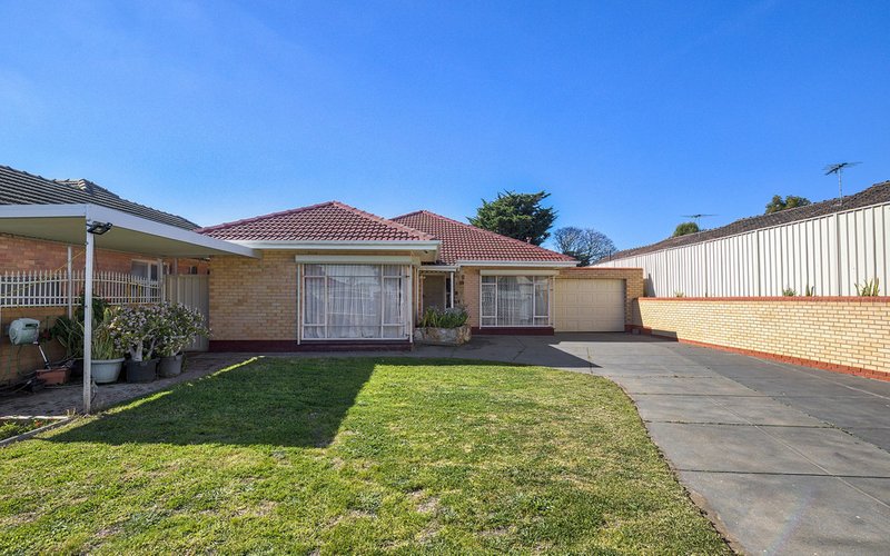 Photo - 5 Caruso Avenue, Seaton SA 5023 - Image 2