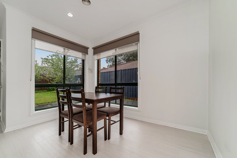 Photo - 5 Cashmore Place, Roxburgh Park VIC 3064 - Image 9