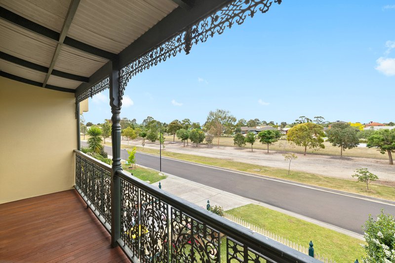 Photo - 5 Cassell Street, Werribee VIC 3030 - Image 11