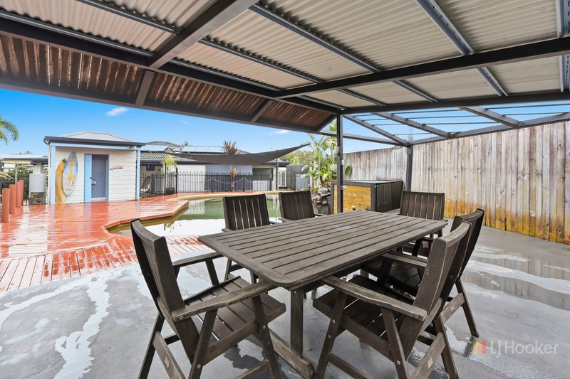 Photo - 5 Cassia Place, Glenella QLD 4740 - Image 15