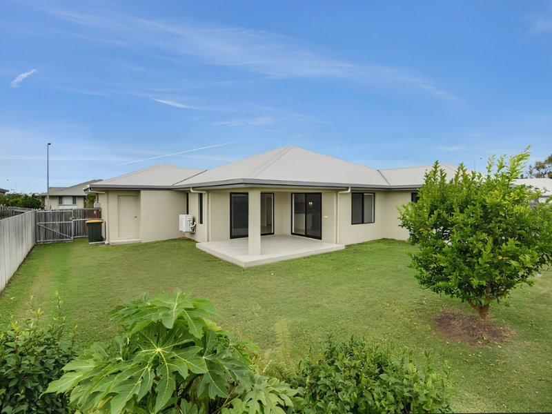 Photo - 5 Cassinia Street, Mount Low QLD 4818 - Image 6