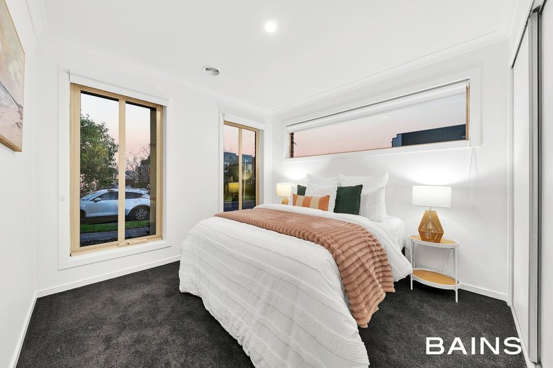 Photo - 5 Castello Street, Mernda VIC 3754 - Image 3
