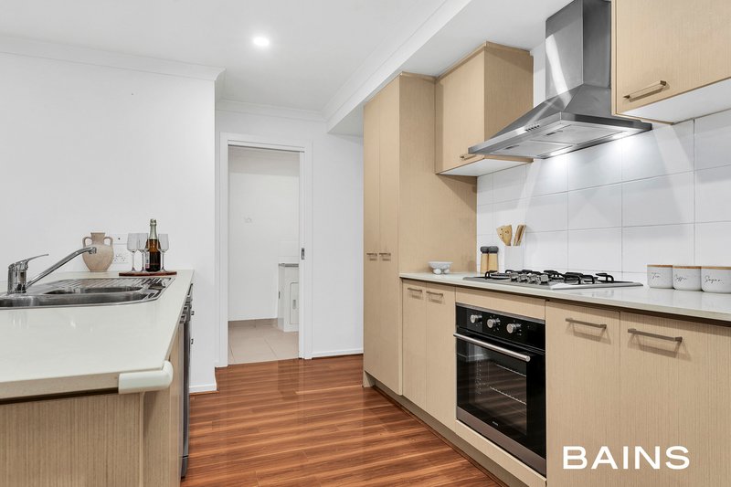 Photo - 5 Castello Street, Mernda VIC 3754 - Image 4