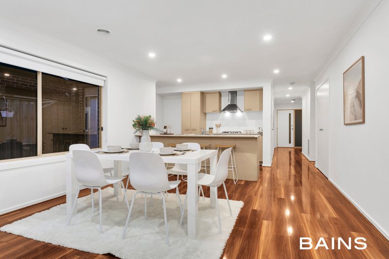 Photo - 5 Castello Street, Mernda VIC 3754 - Image 5