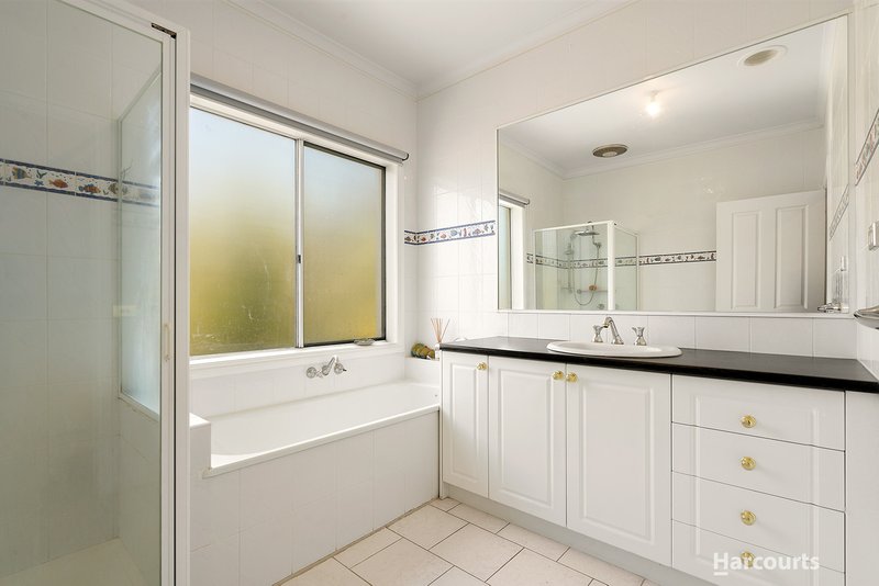 Photo - 5 Castlebar Way, Templestowe VIC 3106 - Image 9