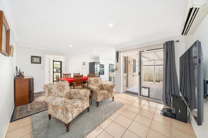 Photo - 5 Castlereagh Street, Murrumba Downs QLD 4503 - Image 5