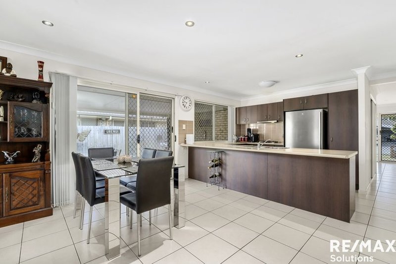 Photo - 5 Catalina Avenue, Bray Park QLD 4500 - Image 5