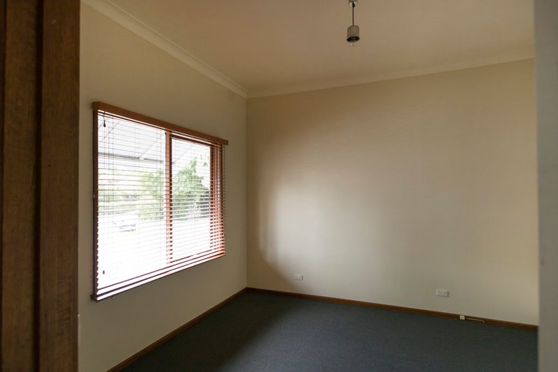 Photo - 5 Caton Avenue, Coburg VIC 3058 - Image 7