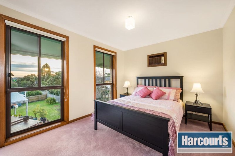 Photo - 5 Caulfield Court, Wantirna VIC 3152 - Image 8