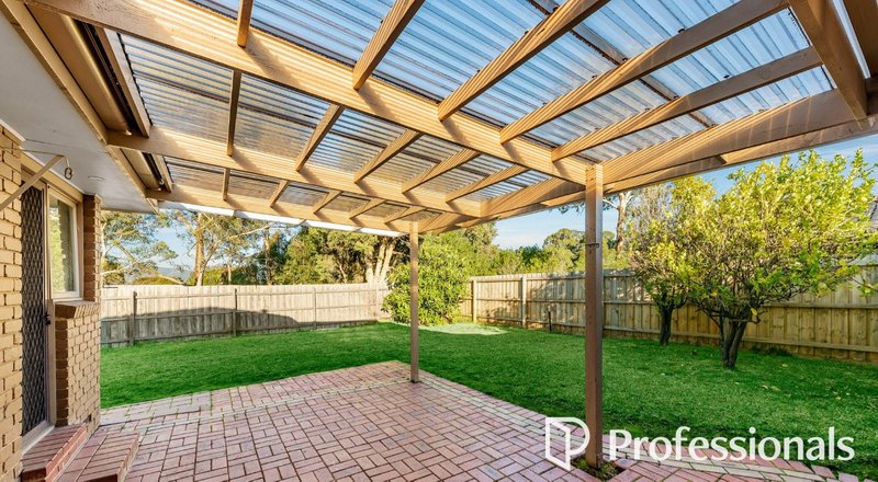 Photo - 5 Cavendish Avenue, Wantirna VIC 3152 - Image 6