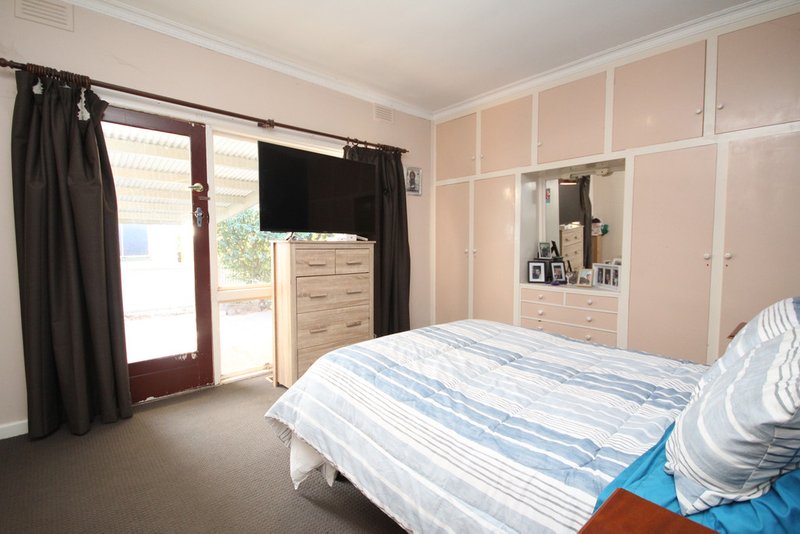 Photo - 5 Centenary Avenue, Horsham VIC 3400 - Image 7