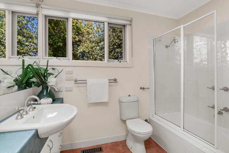 Photo - 5 Centre Court, Burwood VIC 3125 - Image 8