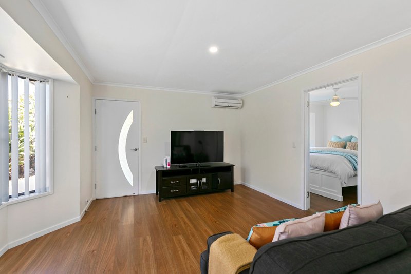 Photo - 5 Charles Court, Alexandra Hills QLD 4161 - Image 7