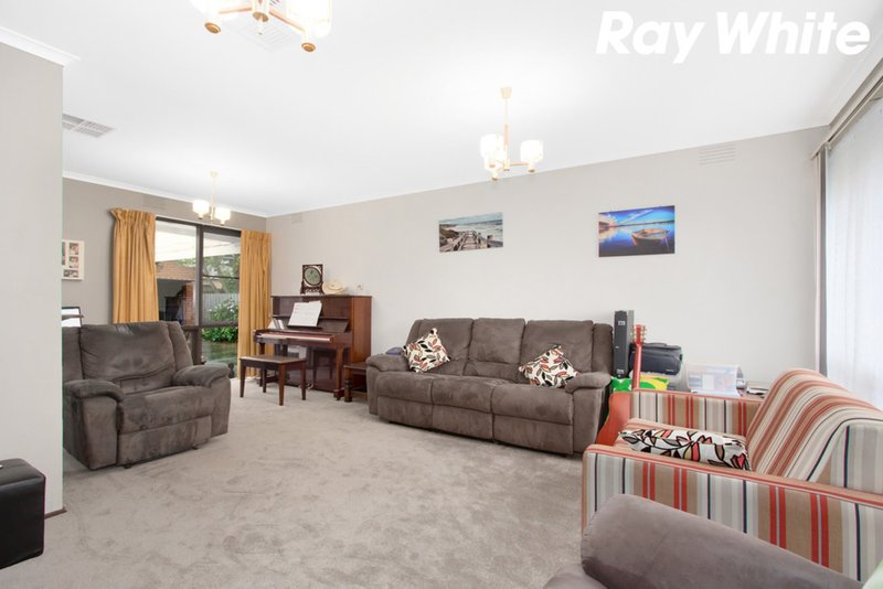 Photo - 5 Charles Street, Pakenham VIC 3810 - Image 5