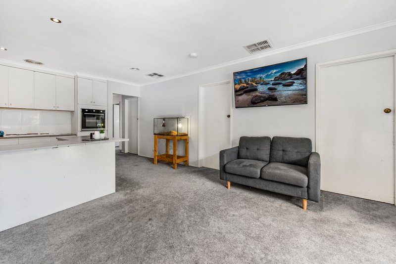 Photo - 5 Charles Street, Pakenham VIC 3810 - Image 6