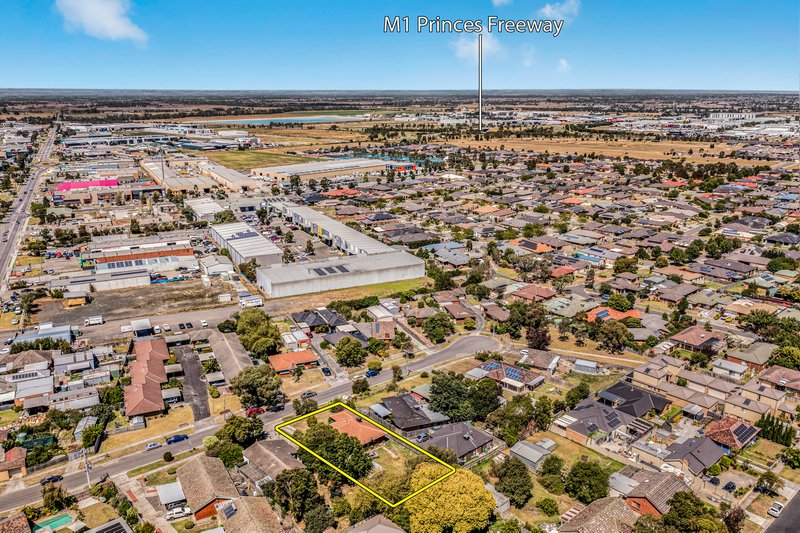 Photo - 5 Charles Street, Pakenham VIC 3810 - Image 14